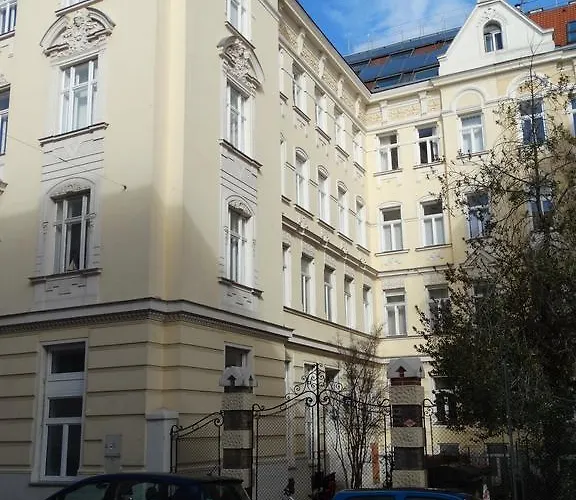 Jugendstil Garconniere Apartment Vienna
