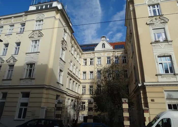 Apartment Jugendstil Garconniere *